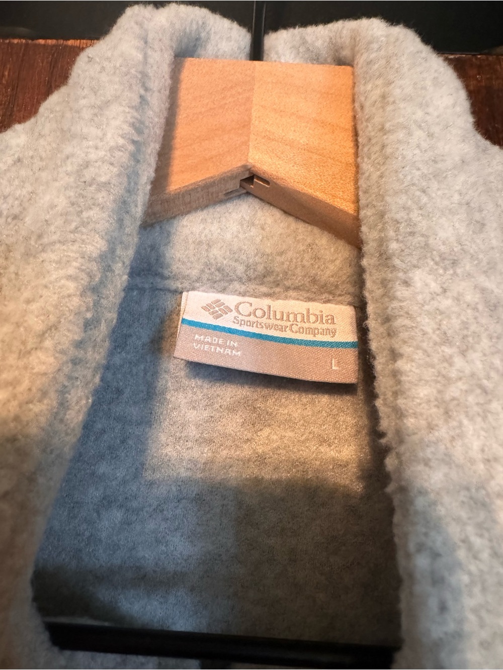 Columbia Light Gray Sherpa Fleece Vest - Picture 3 of 4